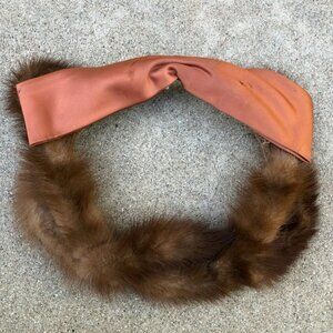 HAGGARTY'S Vintage 40's 50's Genuine Mink Fur Silk Home Decor Reef Desig…​